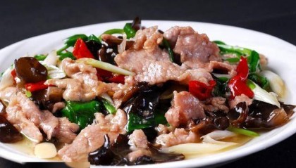 为什么炒肉时候会粘锅？掌握这4个技巧，炒出来的肉鲜香又滑嫩