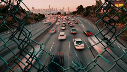 迈瑞医疗上涨2.0%,报241.54元/股