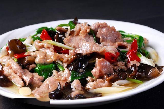 为什么炒肉时候会粘锅？掌握这4个技巧，炒出来的肉鲜香又滑嫩